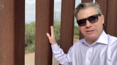 el periodista cubano-americano jim acosta esta siendo el centro de burlas por probar accidentalmente que los muros fronterizos funcionan