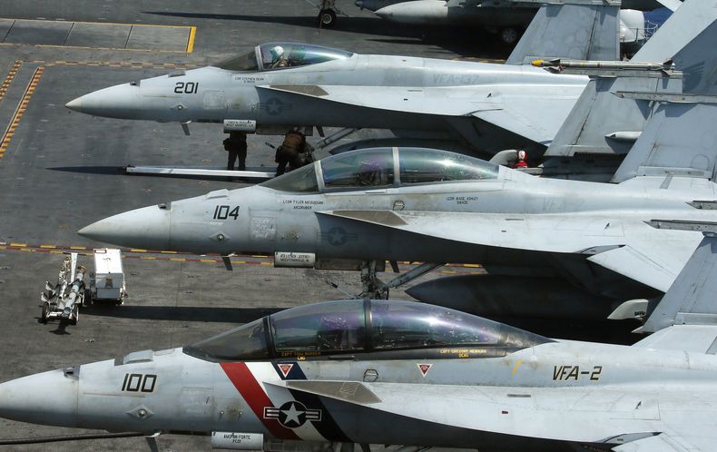 AMN-GEN_EEUU-AVION_MILITAR-CHOQUE-0.jpg