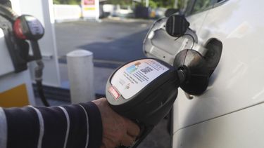 Ante la inestabilidad en las fluctuaciones de precio, el pasado 24 de febrero DACO emitió una orden de congelación en los márgenes de ganancia bruta de mayoristas, distribuidores y detallistas de gasolina, diésel y gas licuado.