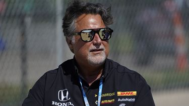 ARCHIVO - Michael Andretti durante un práctica del Gran Premio de Detroit de la IndyCar, el 11 de junio de 2021, en Belle Isle in Detroit. (AP Foto/Paul Sancya)