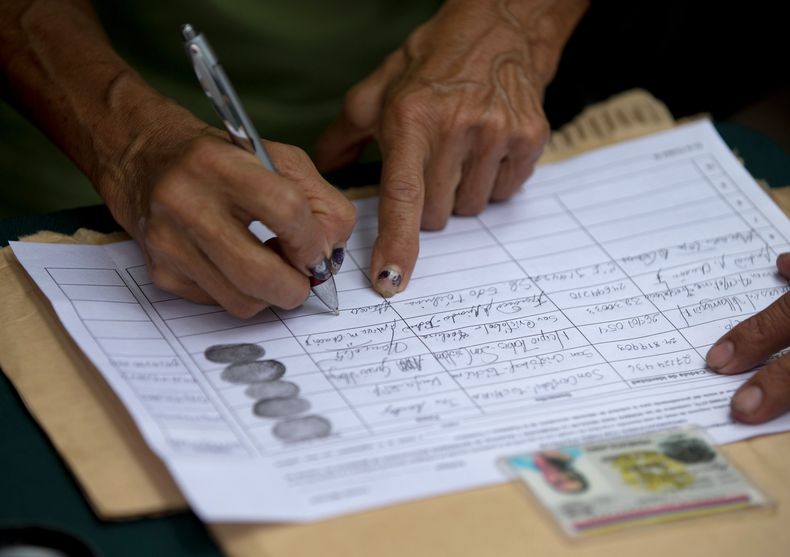 AMS-GEN_VENEZUELA-MADURO_REFERENDO-4.jpg