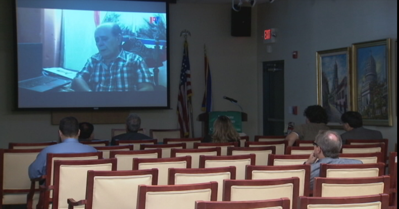 presentan documental.png