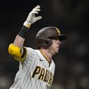 Cronenworth lidera golpiza 13-2 de Padres sobre Mets