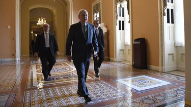 McConnell presenta plan de rescate económico por pandemia