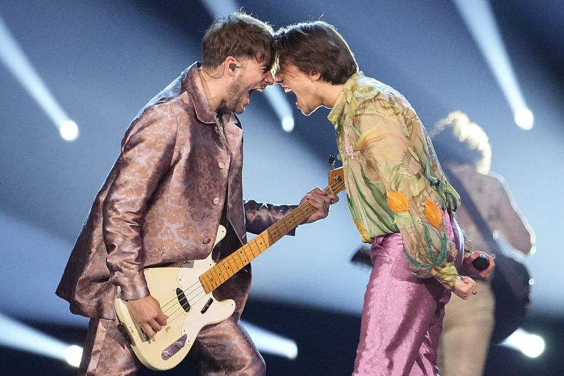 Joker Out de Eslovenia durante los ensayos generales para la gran final del Festival de la Canción Eurovisión en Liverpool, Inglaterra, el viernes 12 de mayo de 2023. (AP Foto/Martin Meissner)