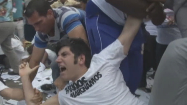 disidentes cubanos ofrecen testimonios de la brutal represion en llegada de obama