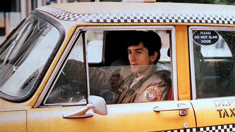 Todas sus interpretaciones fueron únicas. Irrepetibles. Su perfeccionamiento como actor fue de tal magnitud que se sumergía en cada uno de sus personajes a grados extraordinarios. Un ejemplo es suficiente: cuando Robert De Niro interpretó a Vito Corleone