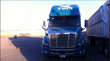 El vehículo pertenecía a la empresa Transportes Unidos Mexicanos.