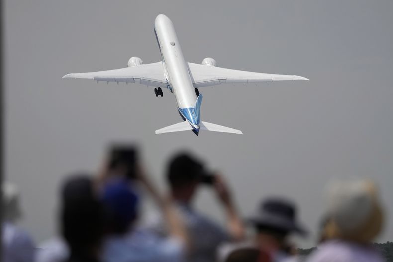 MUN-GEN AVIACIÓN-EMISIONES