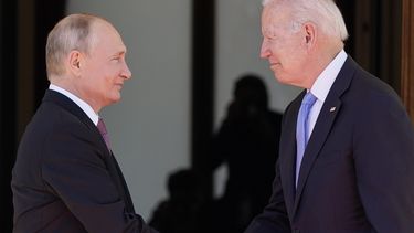 biden advertira a putin de sanciones si invade ucrania