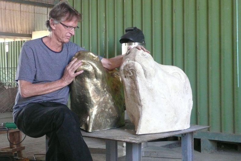 toro cuba estatua.jpg