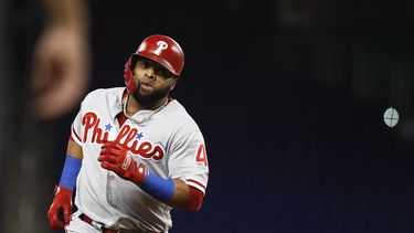 Santana aporta jonrón; Filis derrotan a Marlins