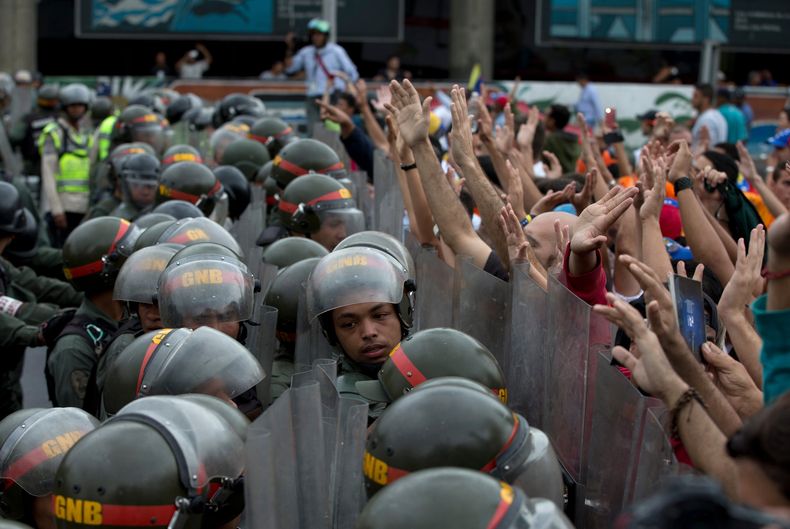 AMS-GEN_VENEZUELA-MOVILIZACIONES-0.jpg