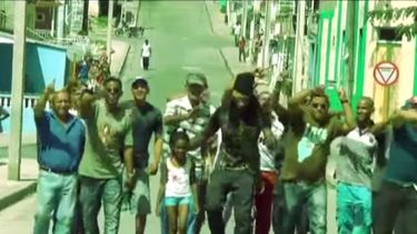 Iinterrumpieron la filmación de un video clip de corte contestatario del rapero Don Sayut.