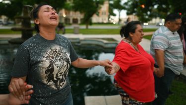 aumentan a 19 ninos y dos adultos los muertos en un tiroteo en una escuela de texas, en estados unidos