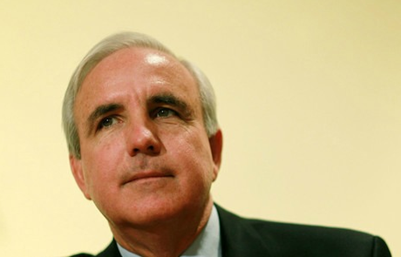 El alcalde del condado Miami Dade planea preguntar a los electores si quieren un  aumento en sus impuestos.  Esto con la intención de mejorar las bibliotecas, parques y centros culturales.