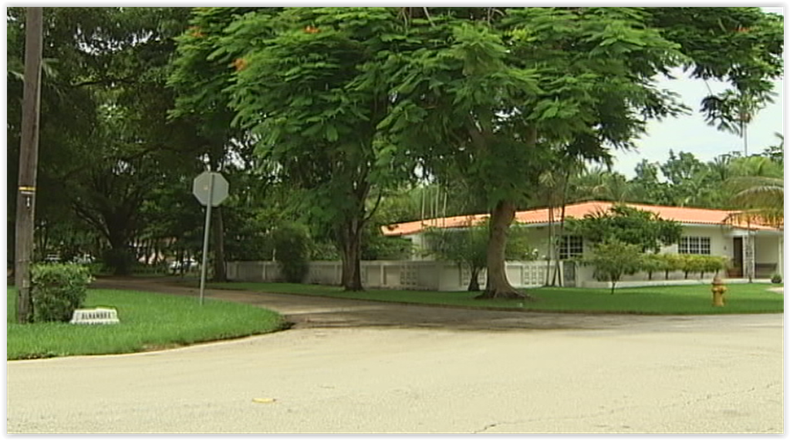 ASALTAN CASAS EN CORAL GABLES.PNG