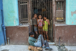 Tras la subida del valor del dólar los cubanos son 700% más pobres que en 2021