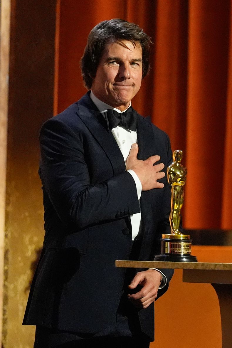 Tom Cruise recibe un premio honorífico de la Academia durante la 16ª edición de los Premios de los Gobernadores el domingo 16 de noviembre de 2025 en el salón Ray Dolby de Los Ángeles. (Foto AP/Chris Pizzello)