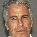 Jeffrey Epstein, el financista estadounidense que fue acusado de abuso sexual de menores y que murió en la cárcel. Foto del arresto, el 27 de julio de 2006, proveida por la policía de Palm Beach en Florida. (Policía de Palm Beach via AP)