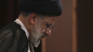 Nuevo líder en Irán presenta desafíos para acuerdo nuclear
