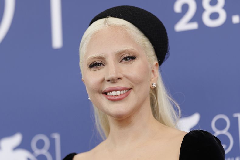 ARCHIVO - Lady Gaga en la sesión fotográfica de la película Joker: Folie A Deux durante la 81ª edición del Festival de Cine de Venecia en Venecia, Italia, el 4 de septiembre de 2024. (Foto Vianney Le Caer/Invision/AP, archivo)