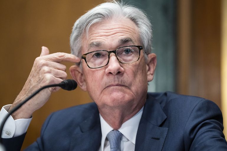 Powell: Fed subirá tasas hasta que se controle la inflación