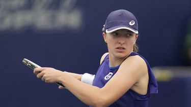 Swiatek derrota a Gauff y va a semis en San Diego