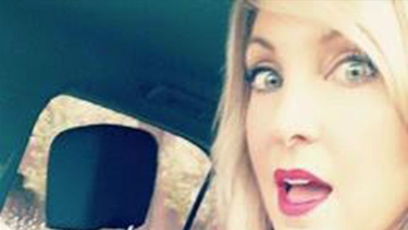 tiene 38 anos, su victima 14, lo sedujo con selfies desnuda y abuso de el 15 veces en su automovil