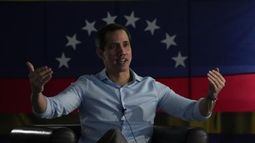 juan guaido llego a miami tras ser expulsado de colombia