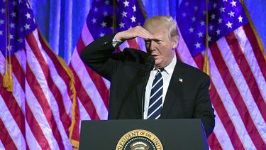Trump ataca a su propio FBI en una serie de tuits