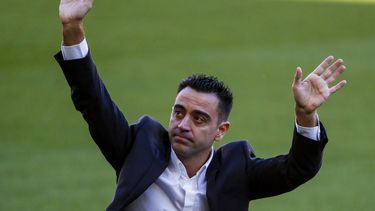 el barca se ilusiona con xavi: hay que reflotar la nave