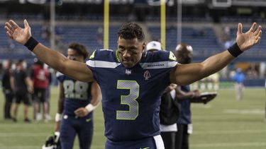 Fuente AP: Seattle traspasa a Russell Wilson a Denver