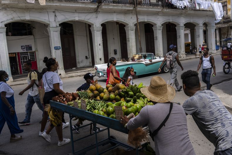 CAR-ECO CUBA-COMERCIO