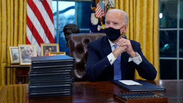 joe biden prorroga la ley del embargo contra la habana por un ano mas