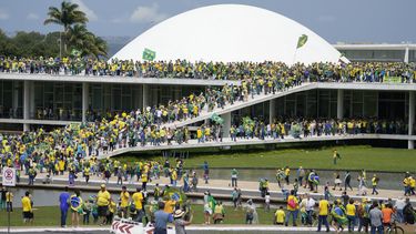 Partidarios del expresidente Bolsonaro asaltan el Congreso