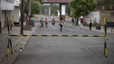 Penoso viacrucis de enfermos venezolanos que van a Colombia