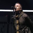 Liam Gallagher del grupo Oasis en el concierto el 4 de julio del 2025 en Cardiff. (Scott A Garfitt/Invision/AP)