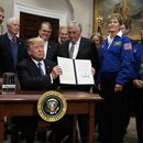 Trump quiere que NASA regrese a la Luna, y de ahí a Marte