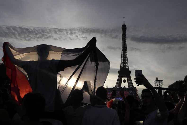 DEP-FUT QATAR-FRANCIA PROTESTA