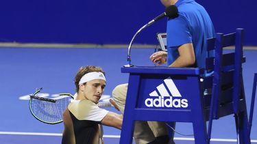 Zverev queda un año a prueba por estallido en Acapulco