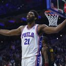 Con clavada y triple doble de Embiid, 76ers vencen a Cavs