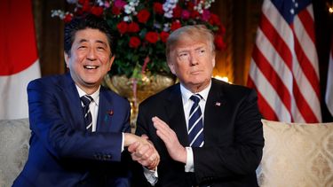 Funcionarios: Pompeo se reunió con Kim Jong Un