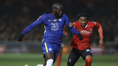 En medio de la crisis, Chelsea vence al Luton en Copa FA