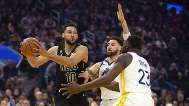 Triple de ONeale conduce a Nets al triunfo ante Warriors