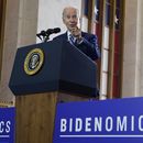 ARCHIVO - El presidente Joe Biden habla sobre la economía, 28 de junio de 2023, en el Viejo Correo en Chicago. (AP Foto/Evan Vucci, File)