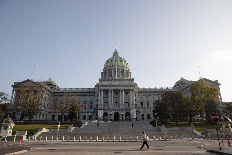 Vista del Capitolio de Pensilvania, en Harrisburg, el 19 de noviembre de 2019. (AP Foto/Matt Rourke, Archivo)
