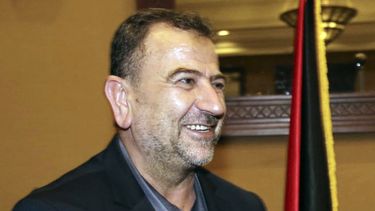 ARCHIVO - Esta foto difundida por la Oficina de Prensa de Hamás muestra a Saleh Arouri a su llegada a la Ciudad de Gaza procedente de El Cairo, Egipto, el jueves 2 de agosto de 2018. (Mohammad Austaz/Oficina de Prensa de Hamás vía AP, Archivo)
