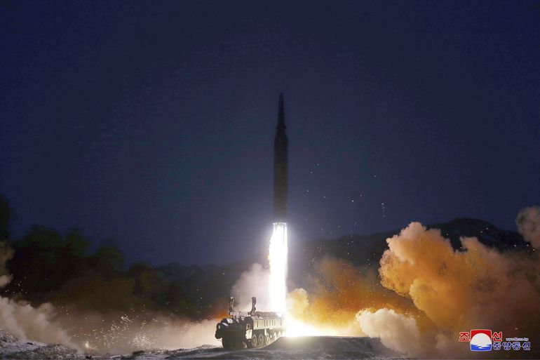 Seúl: Norcorea dispara proyectil en 3er lanzamiento del mes