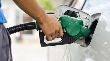 hoy mismo podria reflejarse una baja en la gasolina